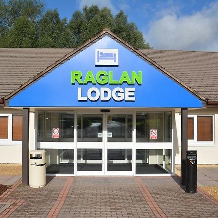 Raglan Lodge Monmouth Exterior photo